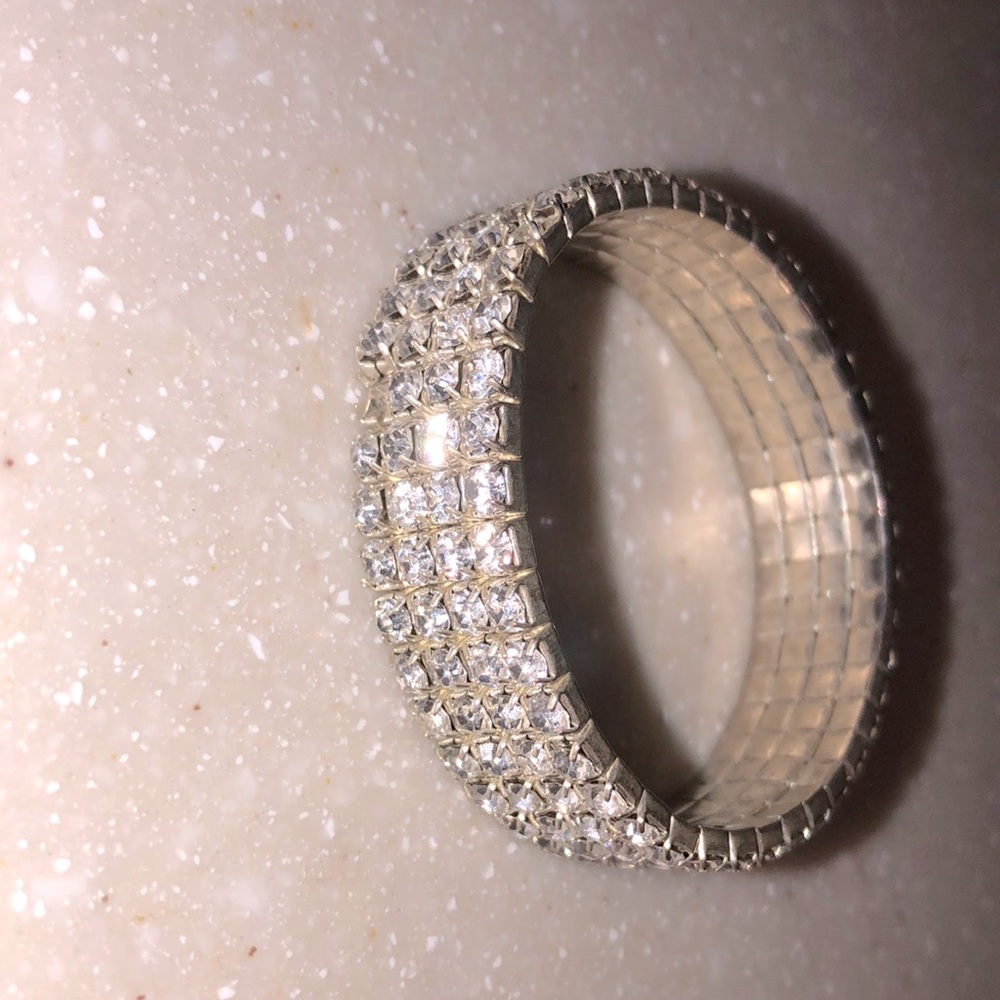 💎💎💎Not sure the brand, diamond bracelet